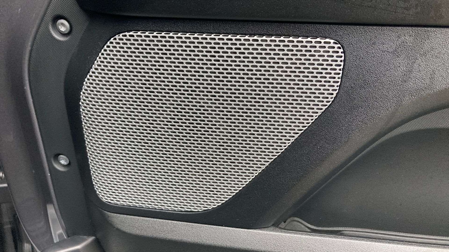 Used Land Rover Defender 2025 for sale - 76460591: Photo 24