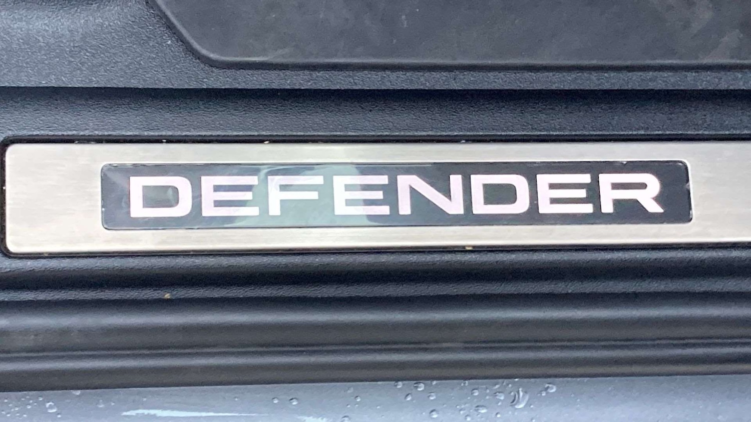 Used Land Rover Defender 2025 for sale - 76460591: Photo 26