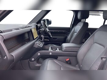 Used Land Rover Defender 2025 for sale - 76460591: Photo