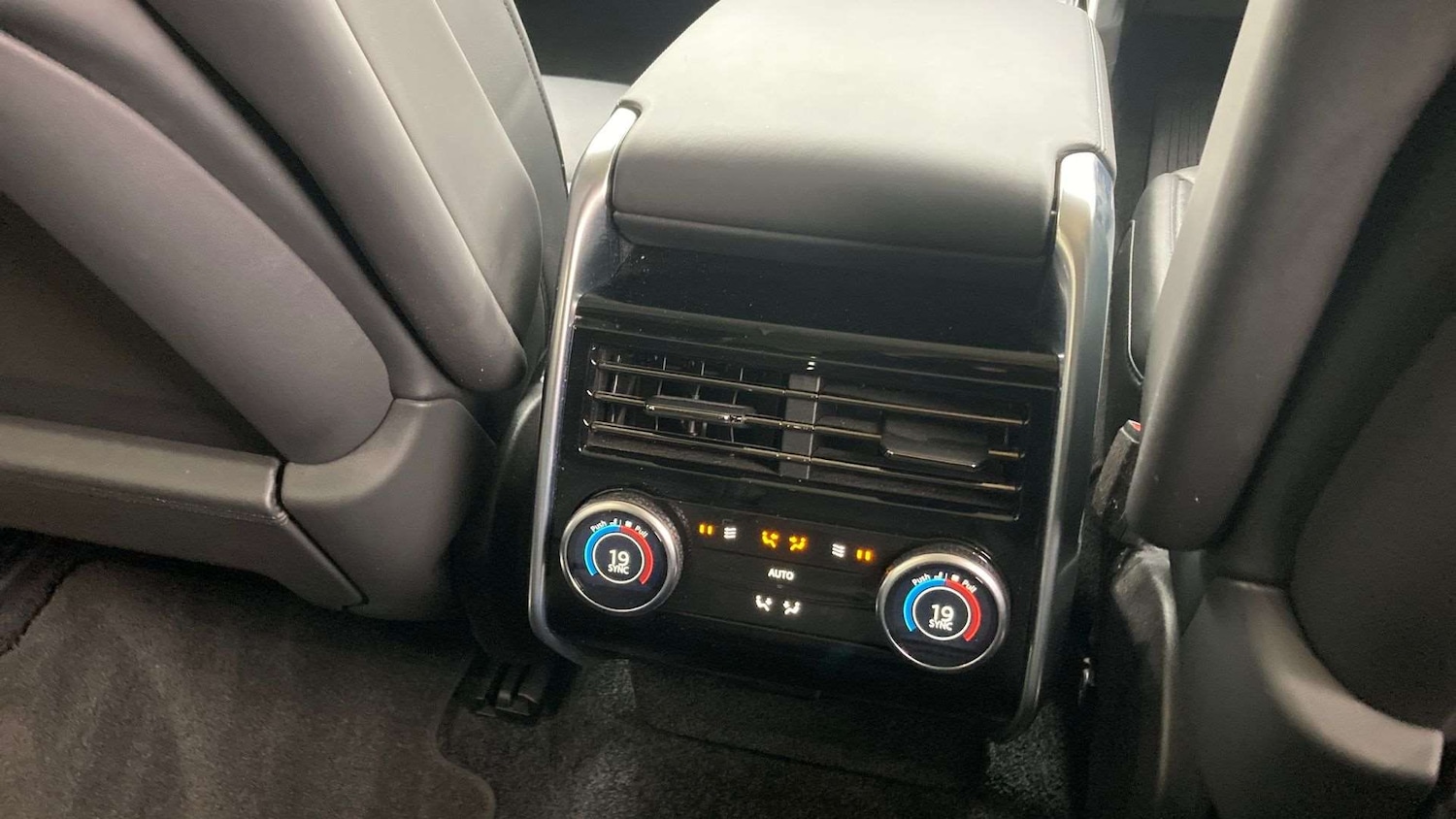 Used Land Rover Range Rover 2024 for sale - 76459848: Photo 18