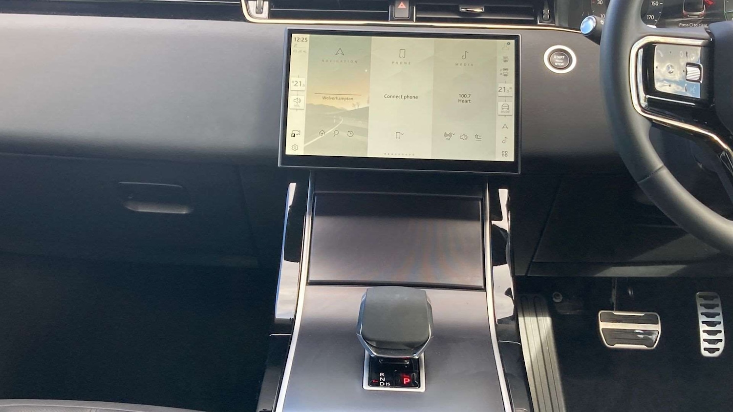 Used Land Rover Range Rover Evoque 2025 for sale - 76460548: Photo 14