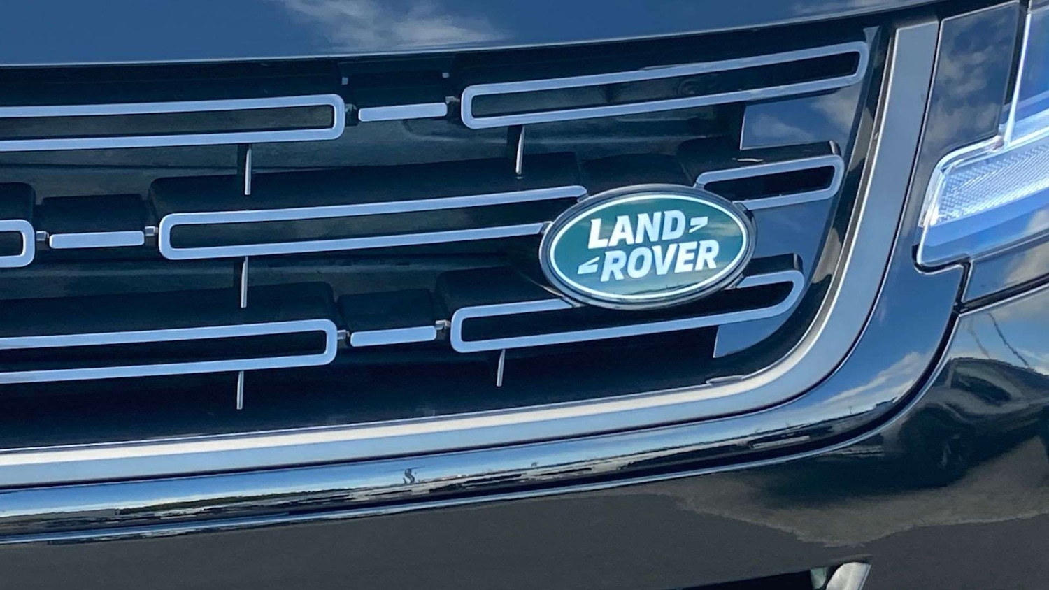 Used Land Rover Range Rover Evoque 2025 for sale - 76460548: Photo 32