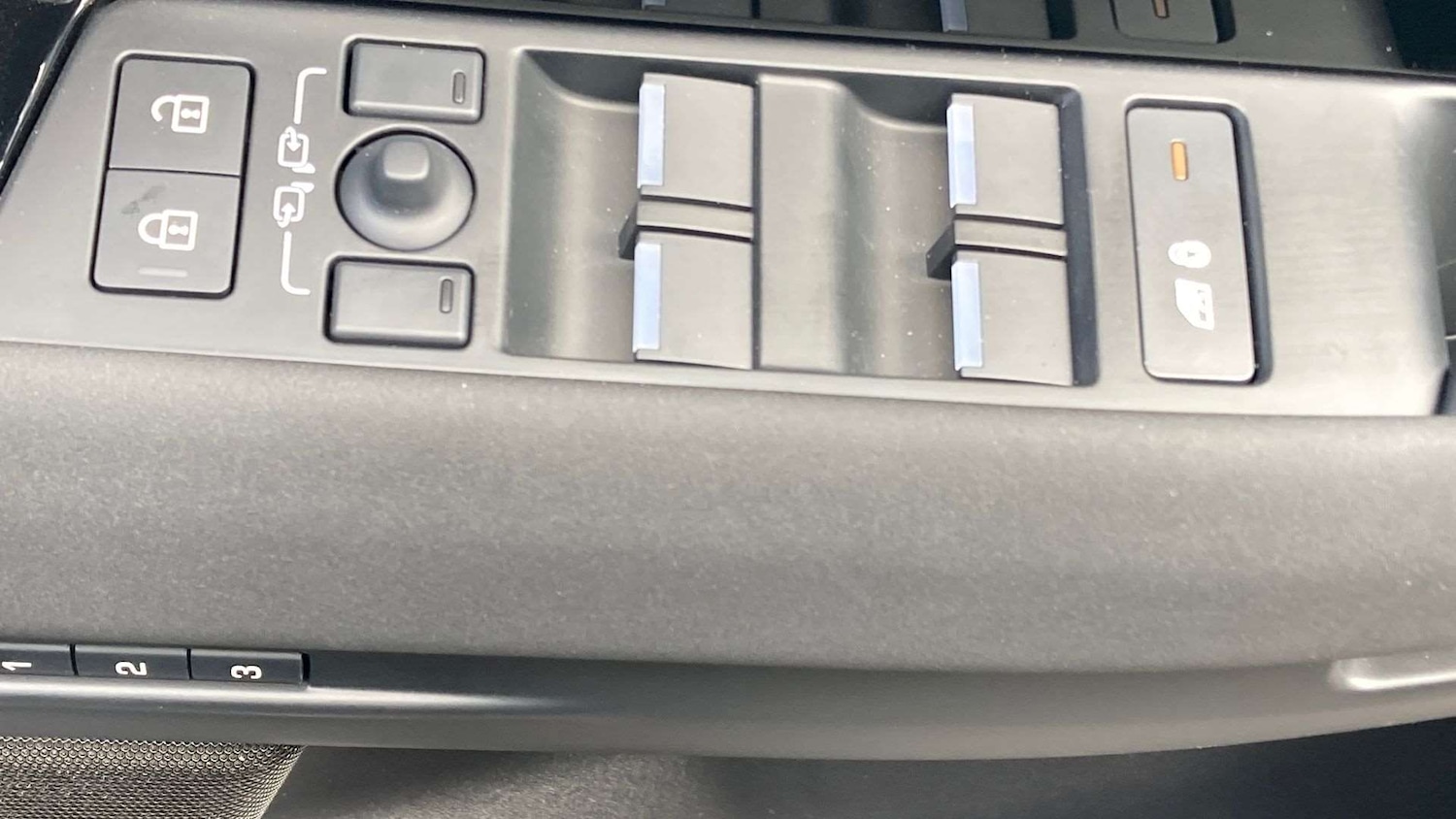 Used Land Rover Range Rover Evoque 2025 for sale - 76460548: Photo 35