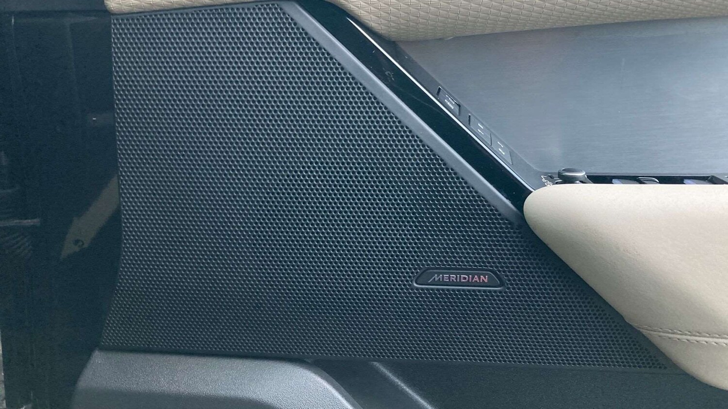 Used Land Rover Range Rover Velar 2023 for sale - 77842507: Photo 24