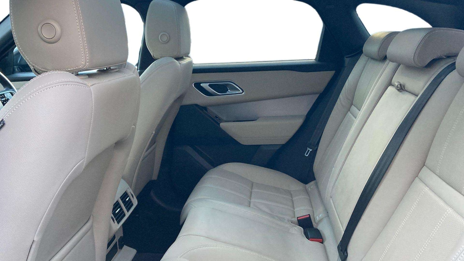 Used Land Rover Range Rover Velar 2023 for sale - 77842507: Photo 4