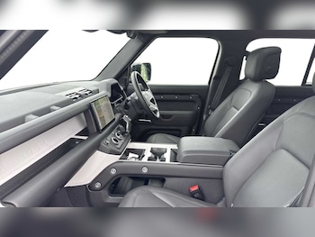 Used Land Rover Defender 2025 for sale - 77112263: Photo