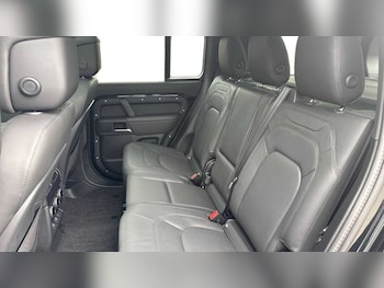 Used Land Rover Defender 2025 for sale - 77112263: Photo