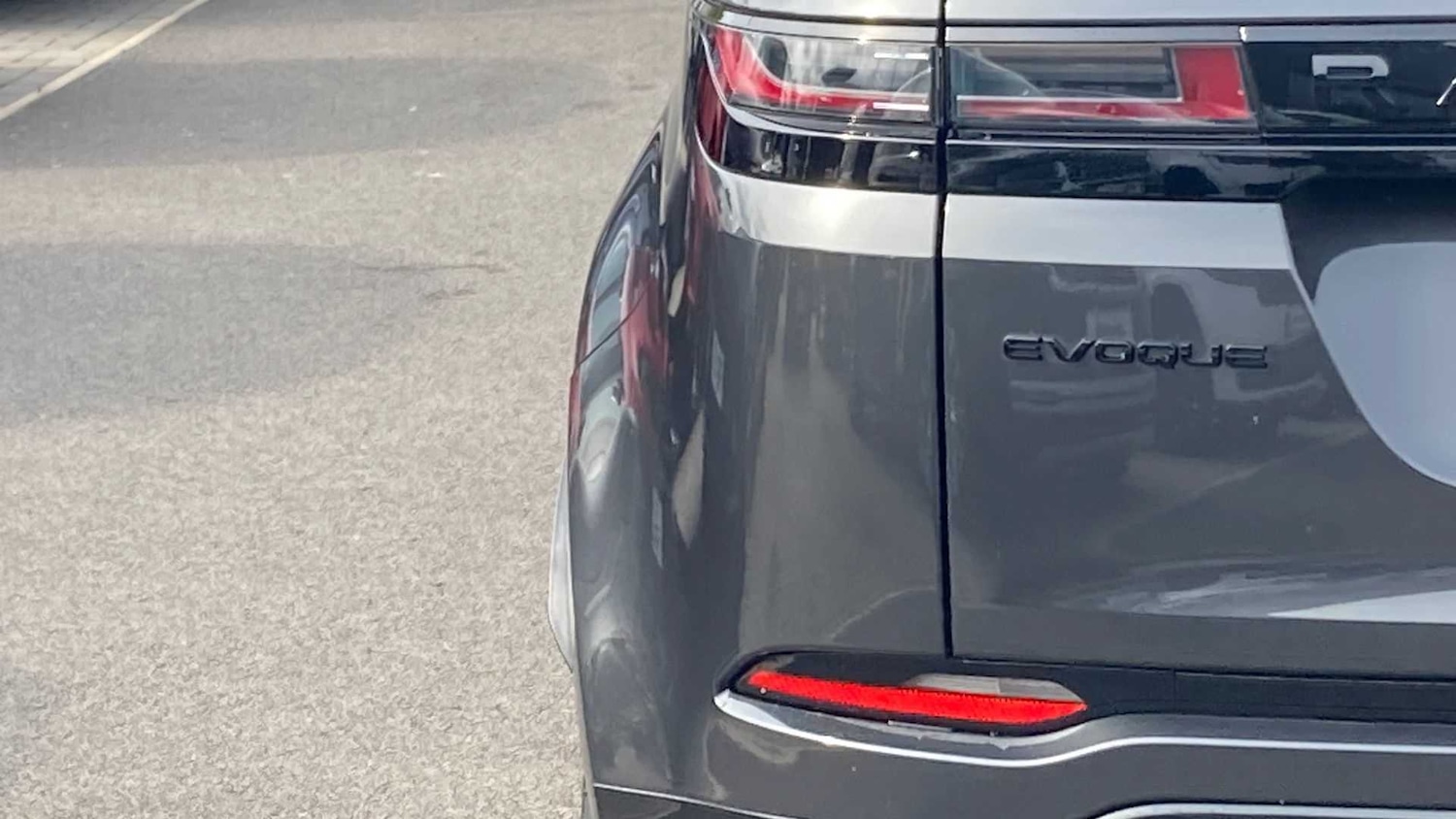 Used Land Rover Range Rover Evoque 2025 for sale - 76460164: Photo 26