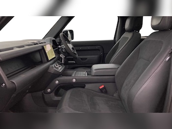 Used Land Rover Defender 2023 for sale - 77553112: Photo