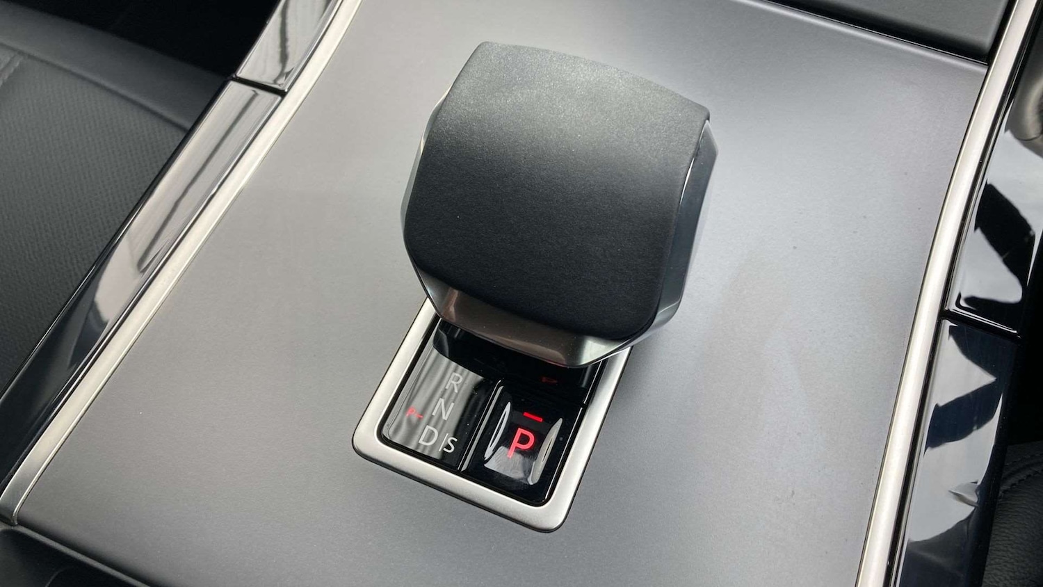 Used Land Rover Range Rover Evoque 2024 for sale - 76916069: Photo 13