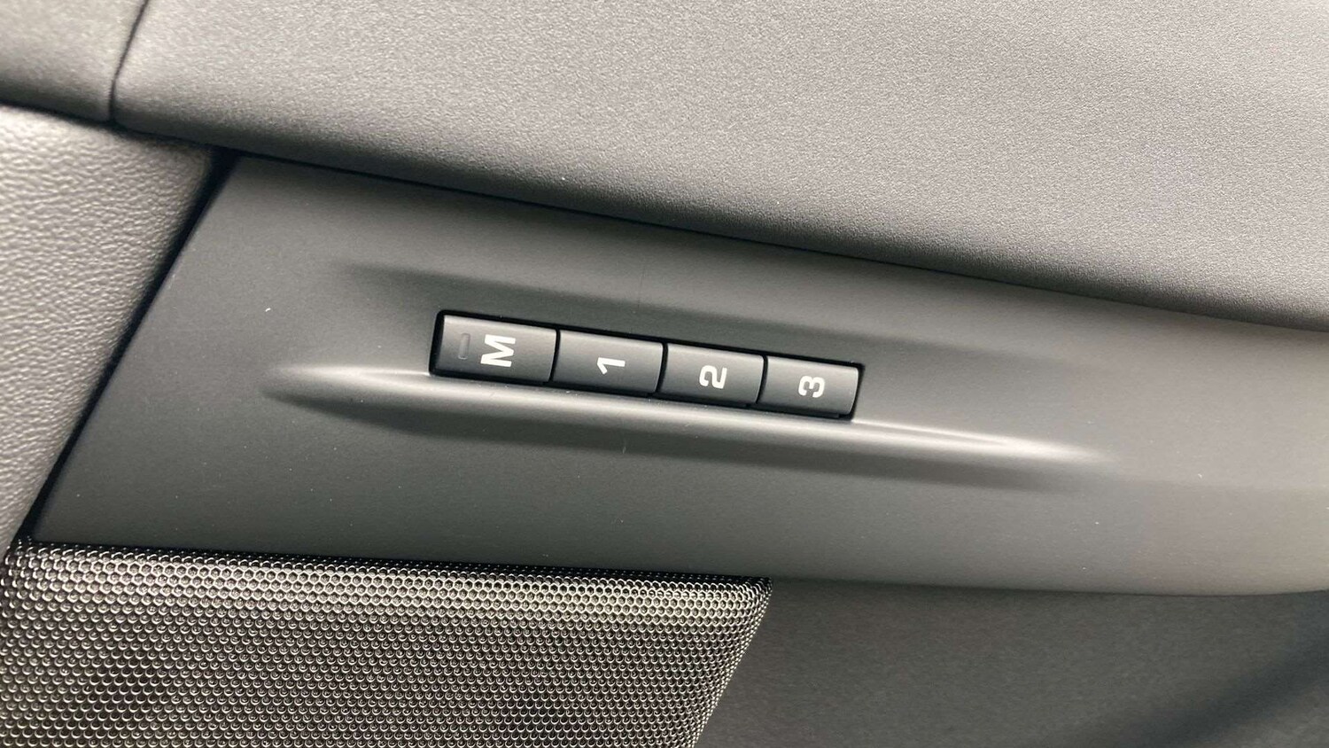 Used Land Rover Range Rover Evoque 2024 for sale - 76916069: Photo 24