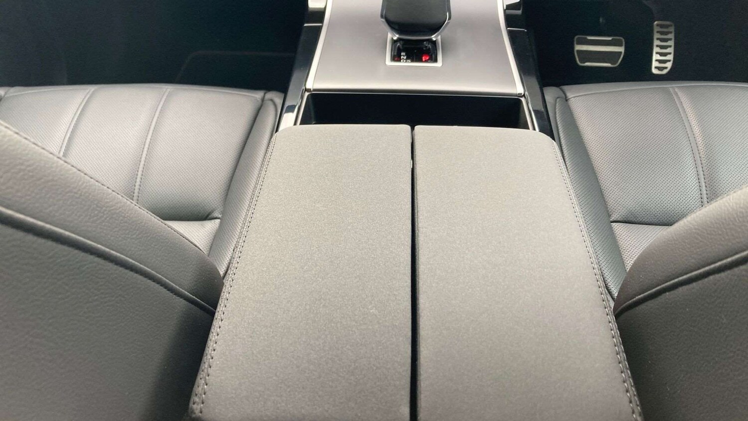 Used Land Rover Range Rover Evoque 2024 for sale - 76916069: Photo 30