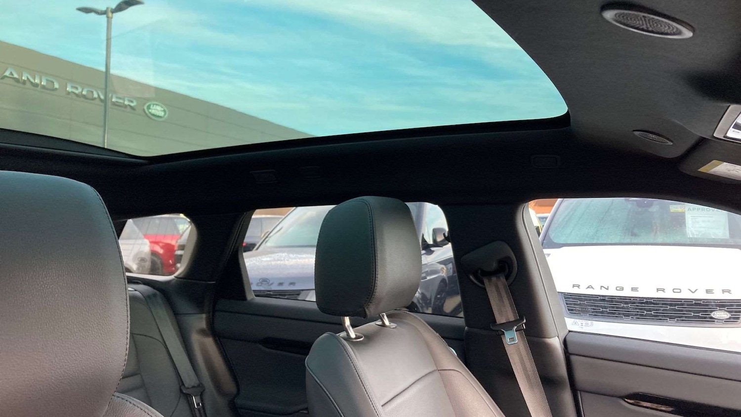 Used Land Rover Range Rover Evoque 2025 for sale - 76636700: Photo 21