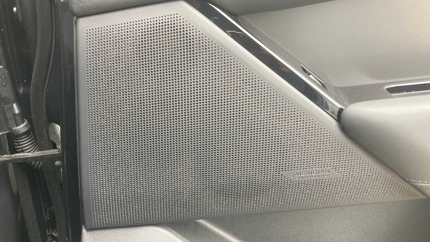 Used Land Rover Range Rover Velar 2025 for sale - 76460534: Photo 24