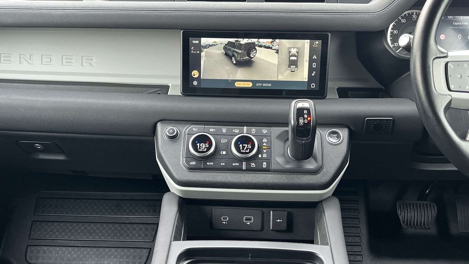 Used Land Rover Defender 2022 for sale - 76460604: Photo 14