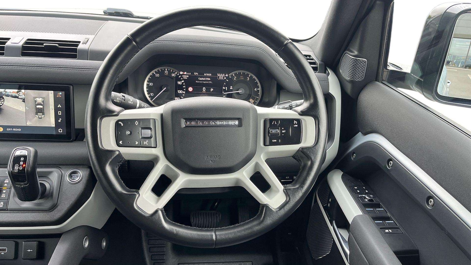 Used Land Rover Defender 2022 for sale - 76460604: Photo 15