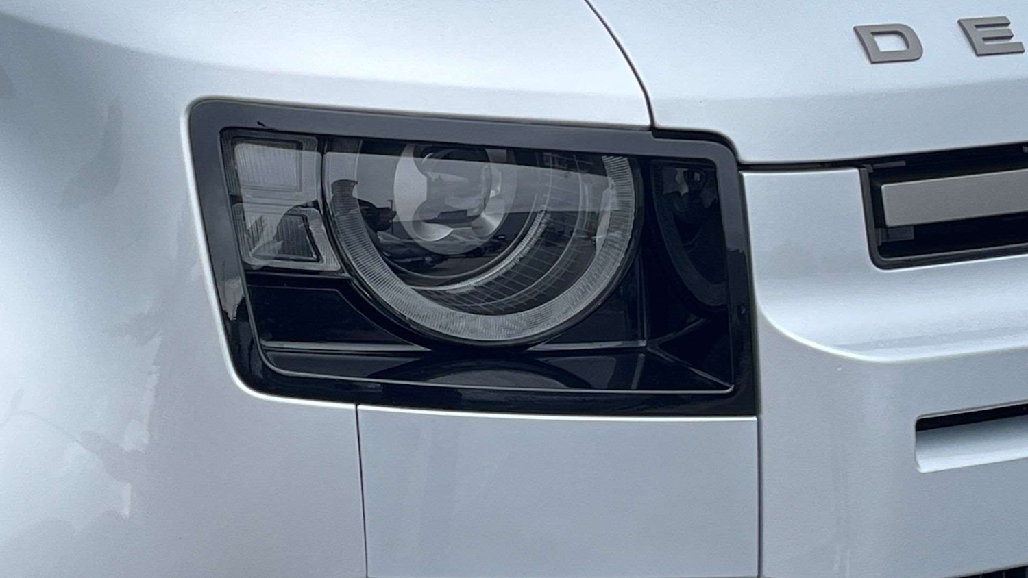 Used Land Rover Defender 2022 for sale - 76460604: Photo 17