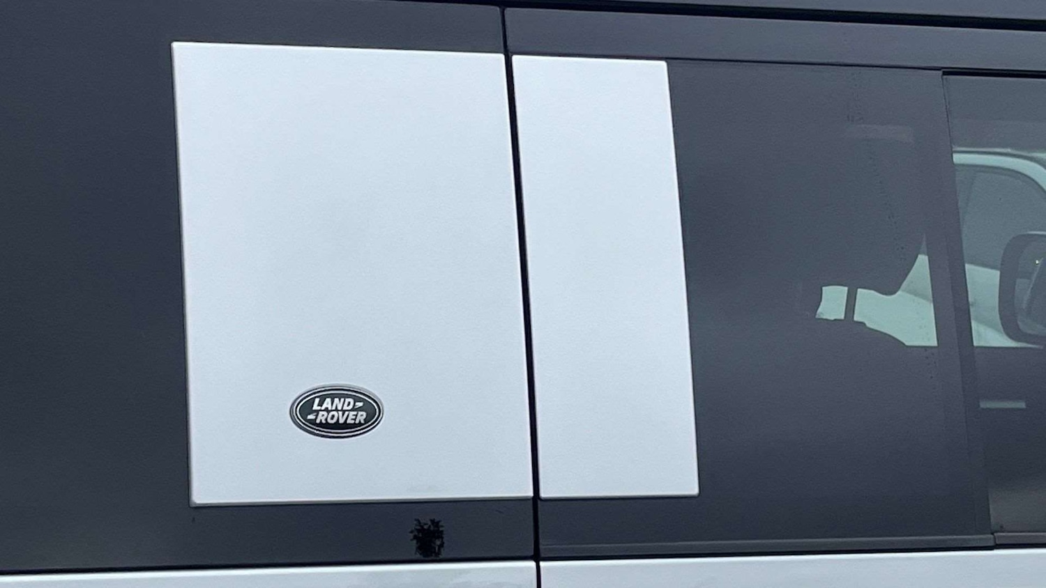 Used Land Rover Defender 2022 for sale - 76460604: Photo 35