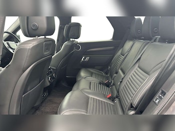 Used Land Rover Discovery 2023 for sale - 79183459: Photo
