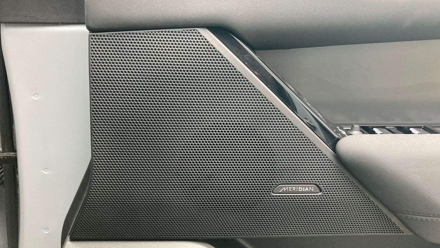 Used Land Rover Range Rover Velar 2023 for sale - 76460535: Photo 24