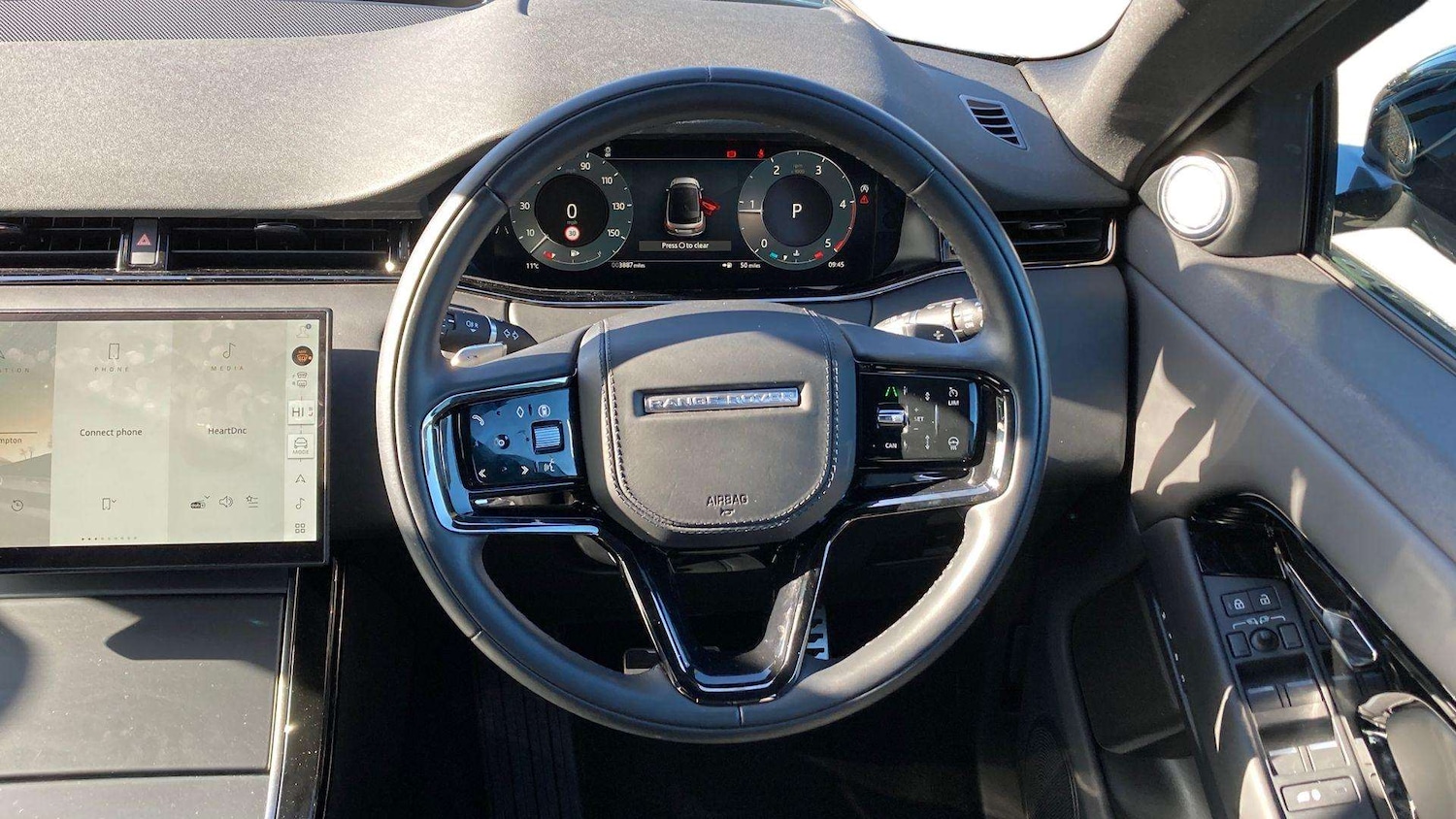 Used Land Rover Range Rover Evoque 2025 for sale - 76460224: Photo 15