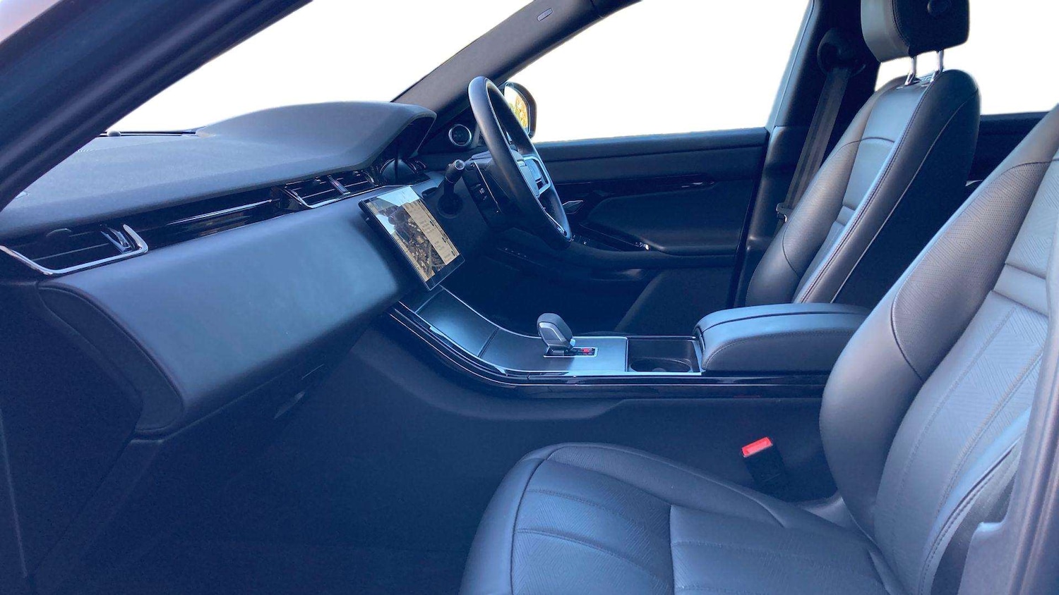 Used Land Rover Range Rover Evoque 2025 for sale - 76460224: Photo 3