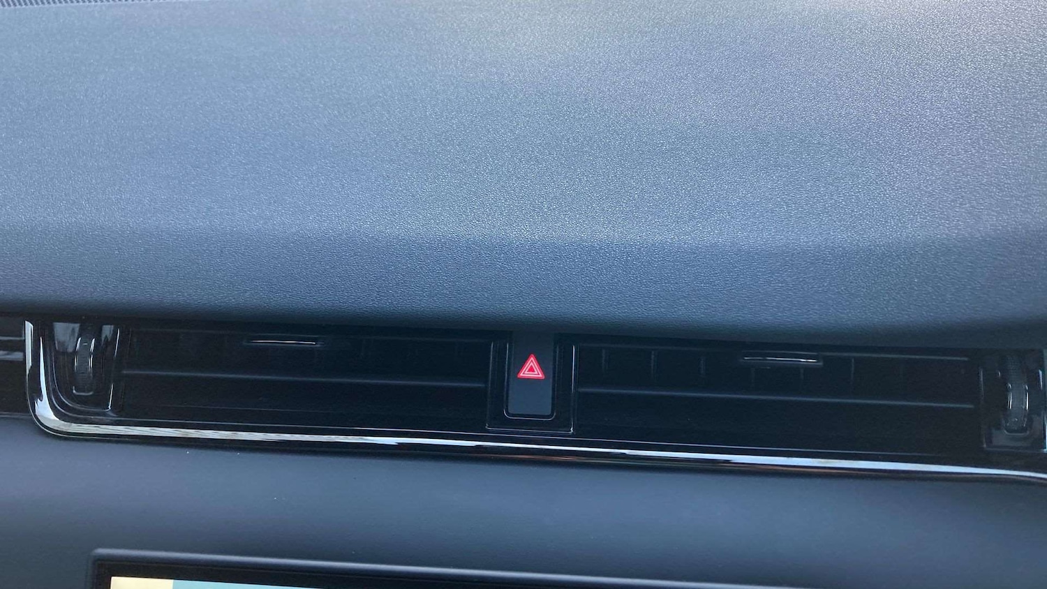 Used Land Rover Range Rover Evoque 2025 for sale - 76460224: Photo 31