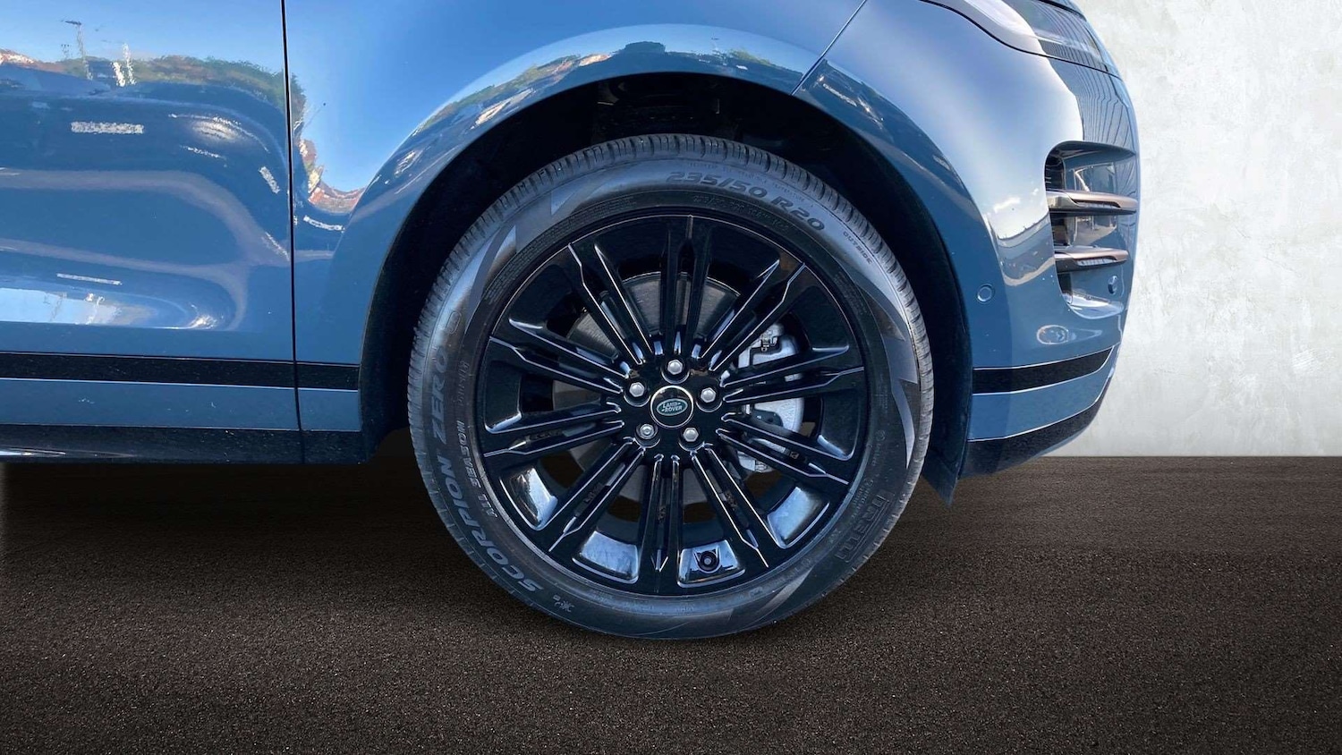 Used Land Rover Range Rover Evoque 2025 for sale - 76460224: Photo 8