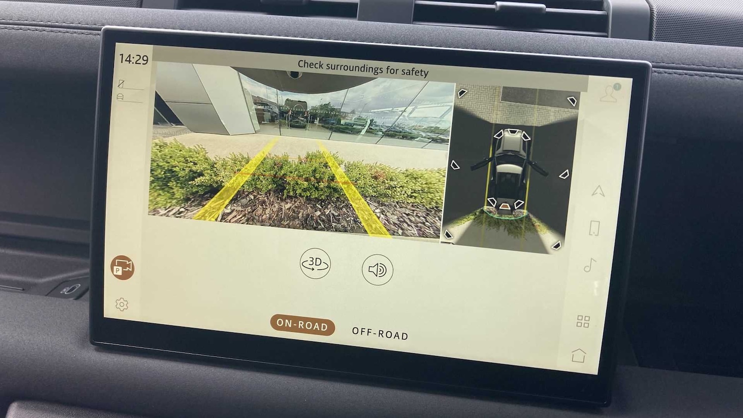 Used Land Rover Defender 2023 for sale - 76648921: Photo 12