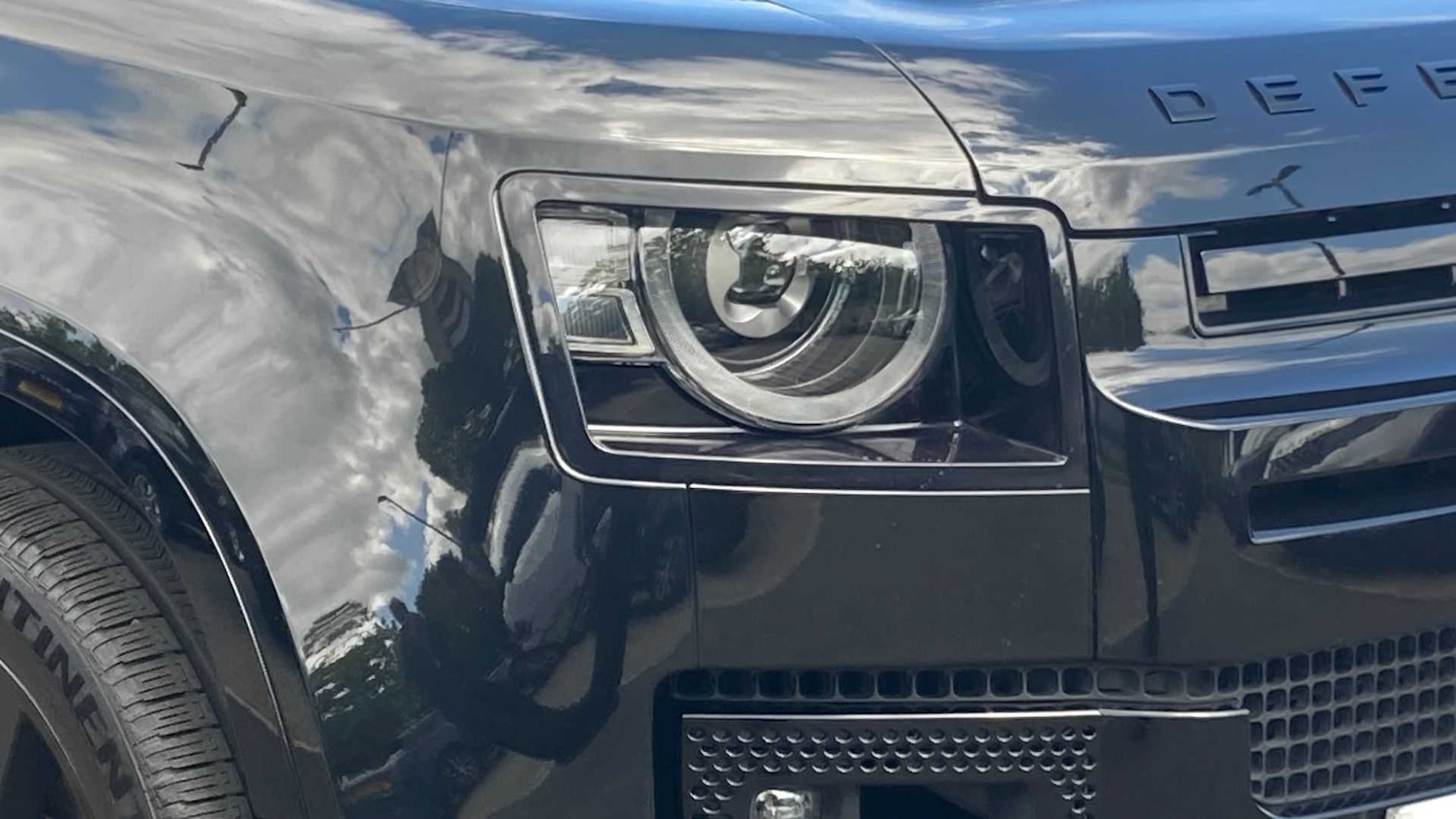 Used Land Rover Defender 2023 for sale - 76648921: Photo 17