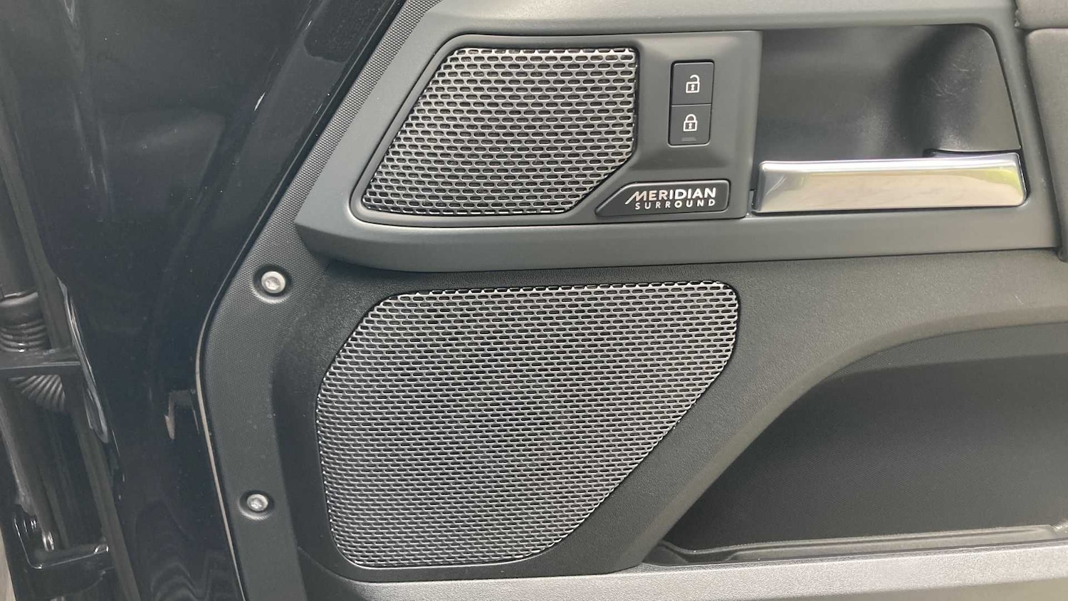 Used Land Rover Defender 2023 for sale - 76648921: Photo 24