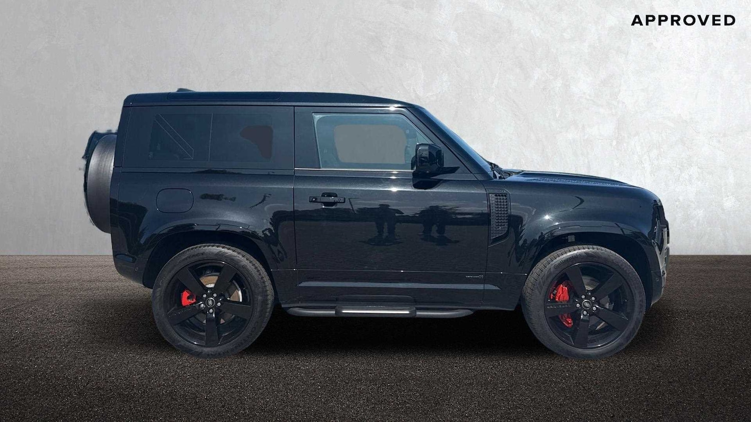 Used Land Rover Defender 2023 for sale - 76648921: Photo 5