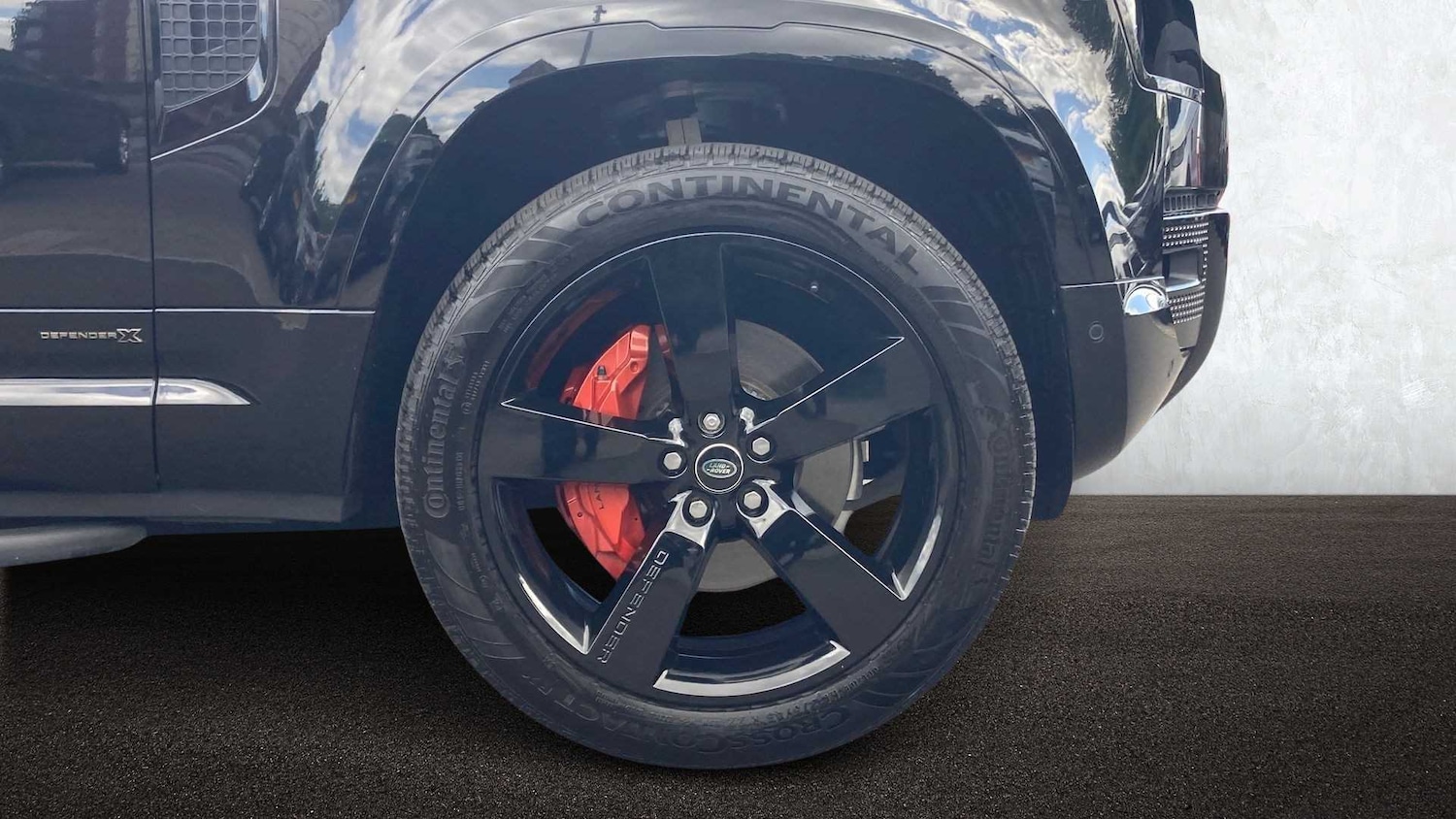 Used Land Rover Defender 2023 for sale - 76648921: Photo 8