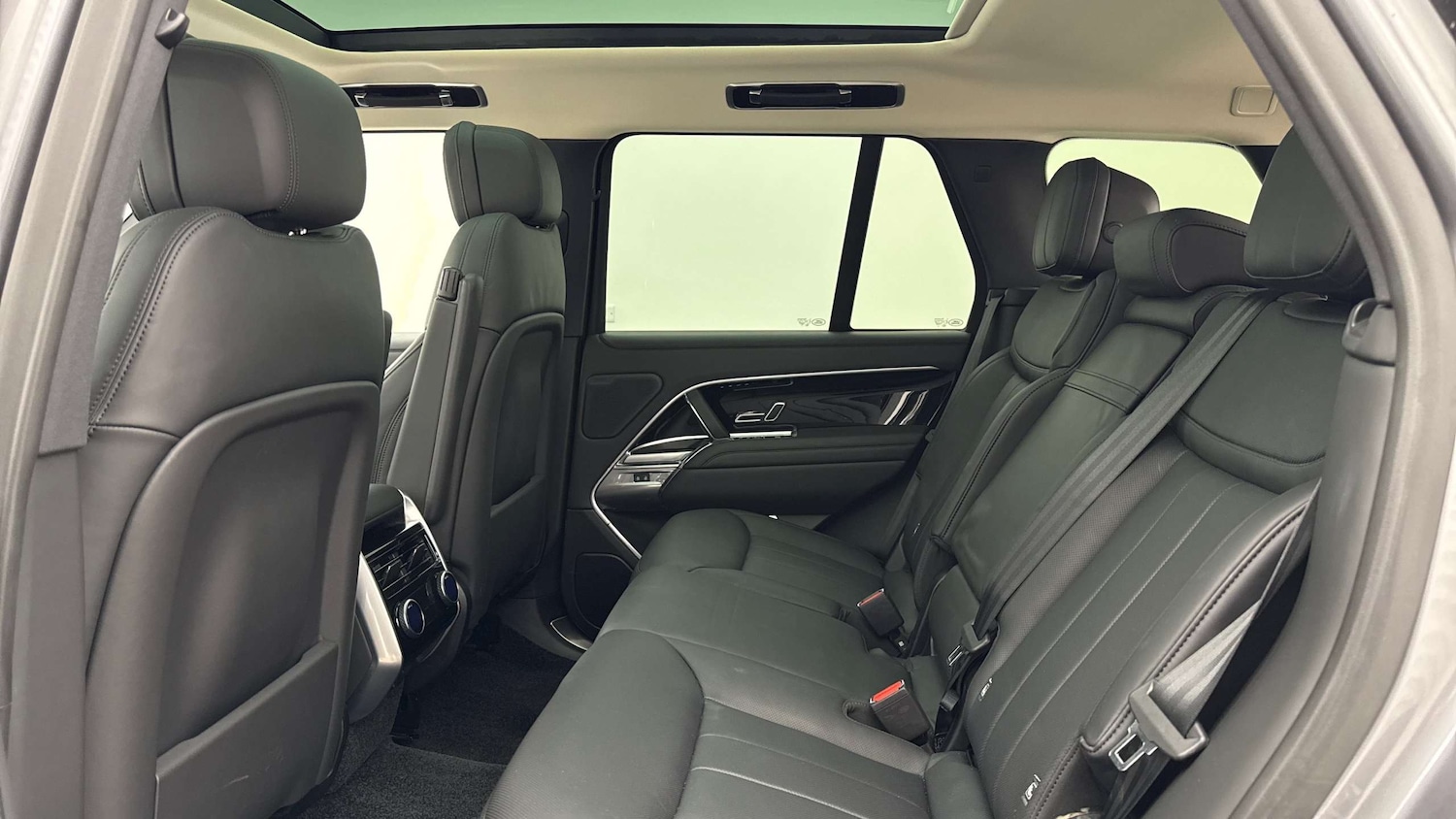 Used Land Rover Range Rover 2024 for sale - 78060373: Photo 4