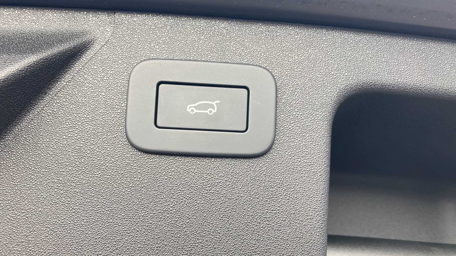 Used Land Rover Discovery Sport 2024 for sale - 76460041: Photo 26