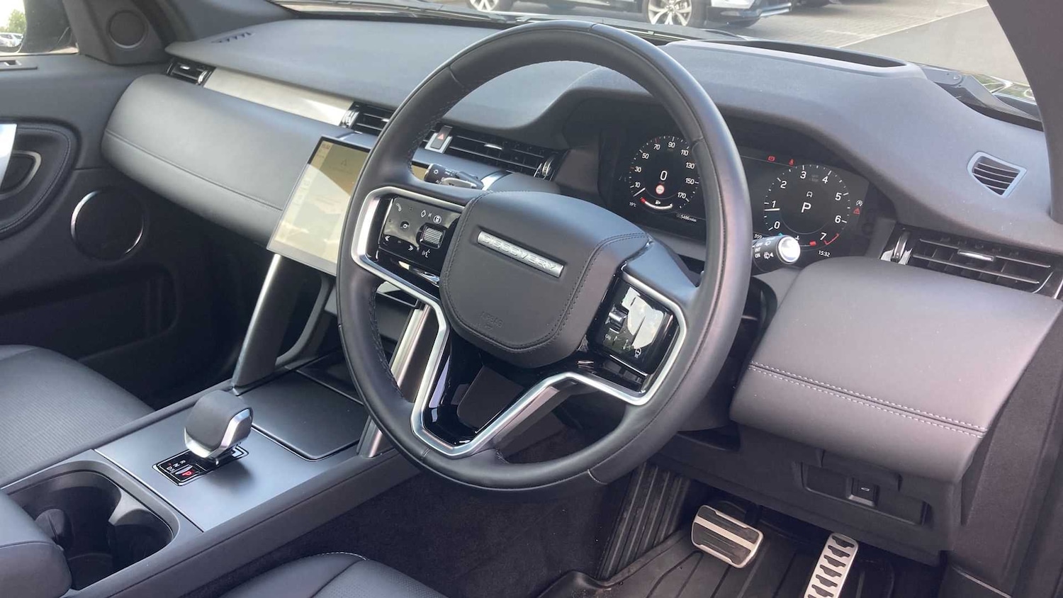 Used Land Rover Discovery Sport 2024 for sale - 76460041: Photo 32