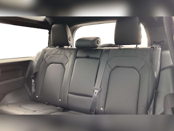 Used Land Rover Defender 2025 for sale - 78812546: Photo