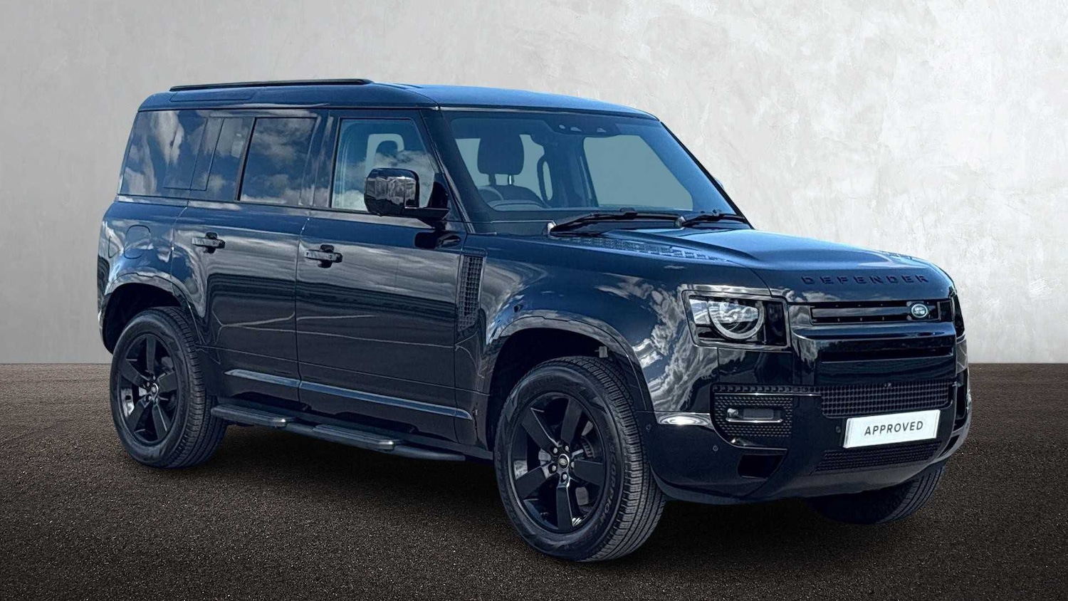 Used Land Rover Defender 2024 for sale - 76460614: Photo 1