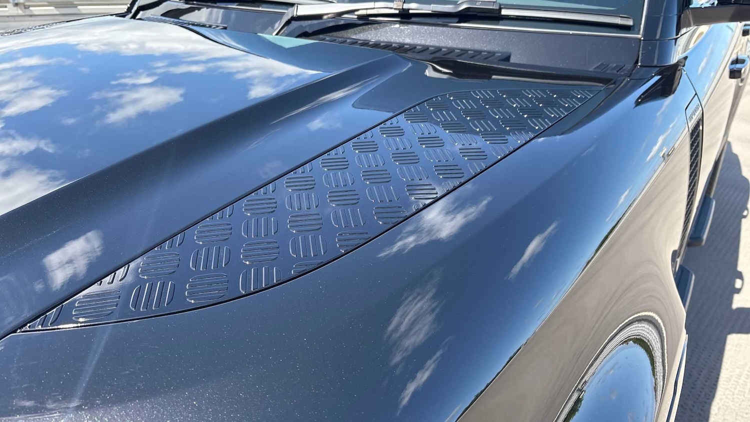 Used Land Rover Defender 2024 for sale - 76460614: Photo 31