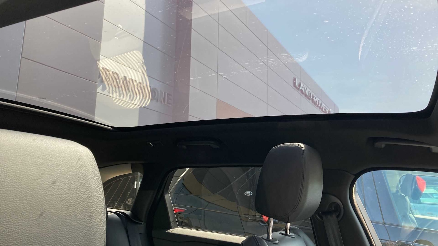 Used Land Rover Range Rover Velar 2025 for sale - 76460287: Photo 21