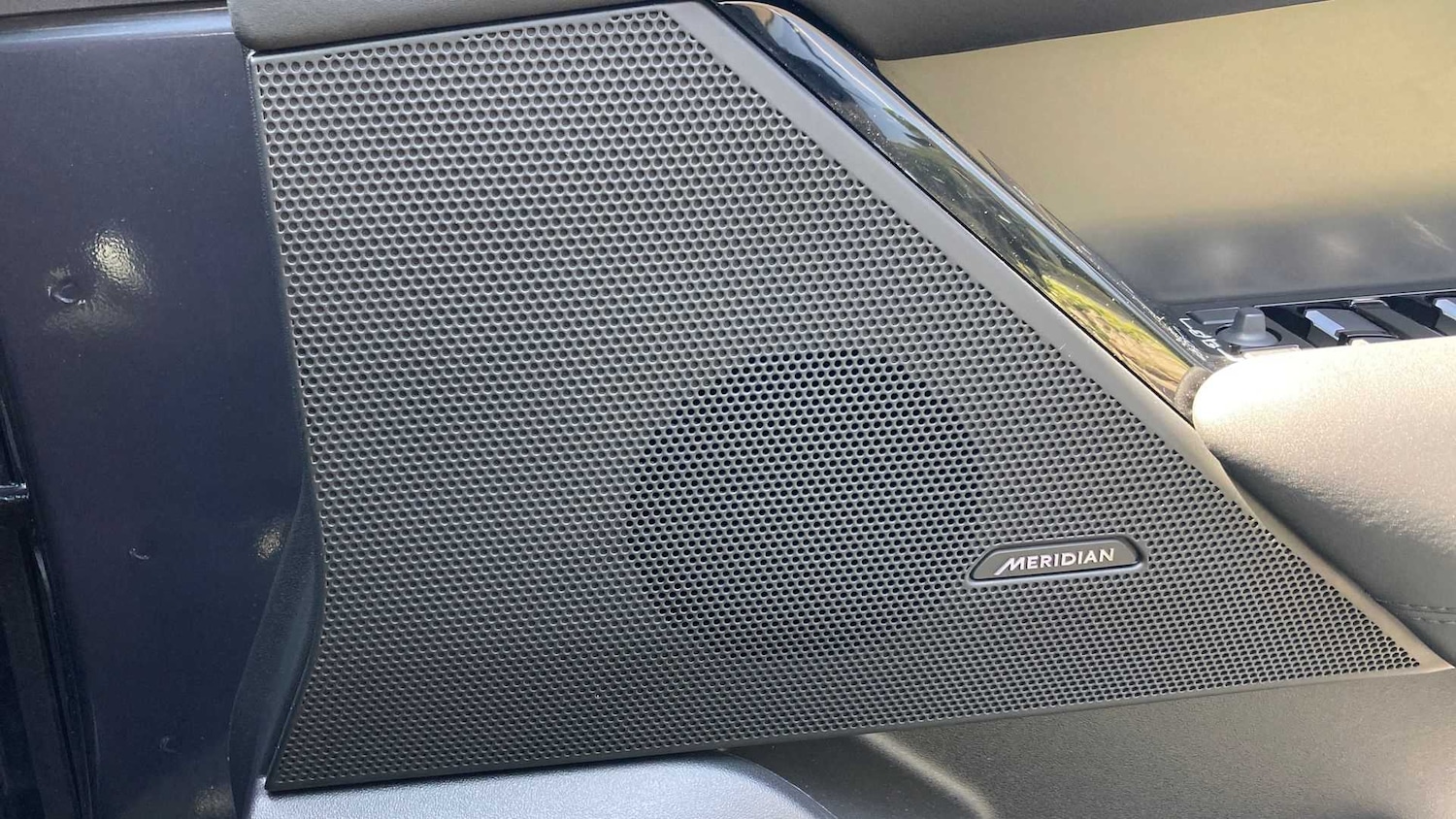 Used Land Rover Range Rover Velar 2025 for sale - 76460287: Photo 24