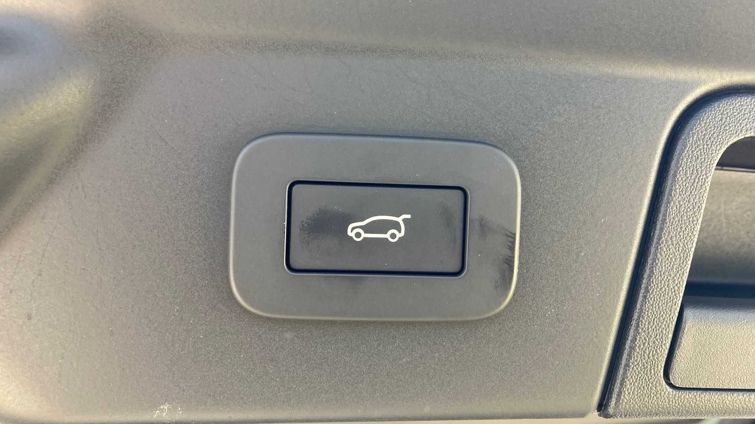 Used Land Rover Range Rover Velar 2025 for sale - 76460287: Photo 29