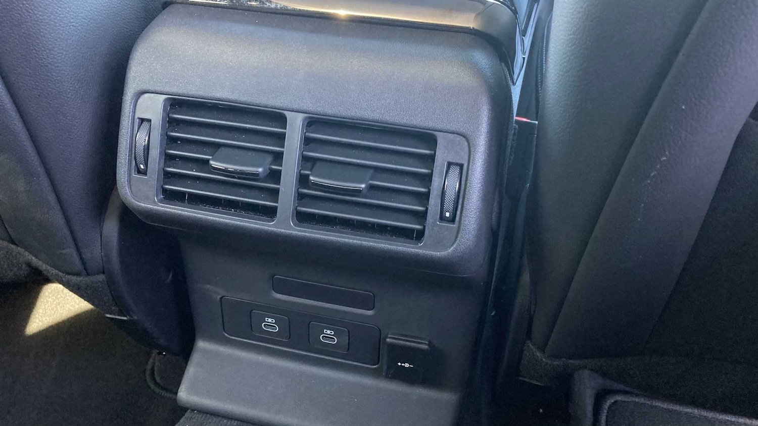 Used Land Rover Range Rover Velar 2025 for sale - 76460287: Photo 31