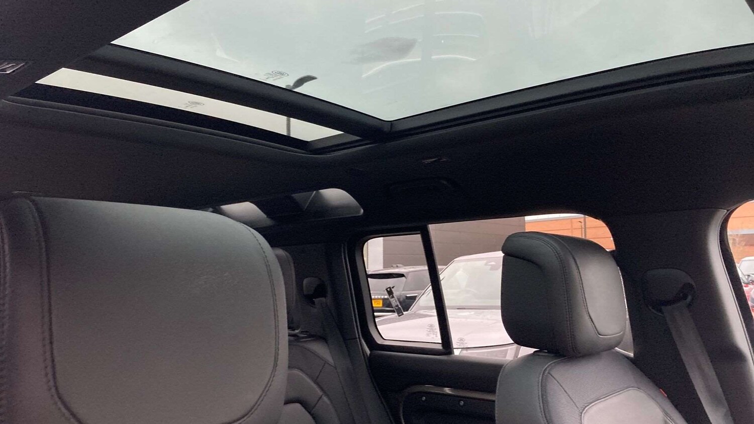 Used Land Rover Defender 2024 for sale - 77389873: Photo 21