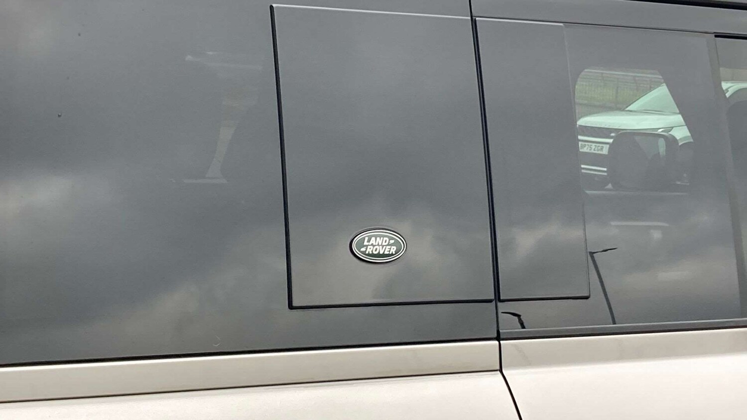 Used Land Rover Defender 2024 for sale - 77389873: Photo 22