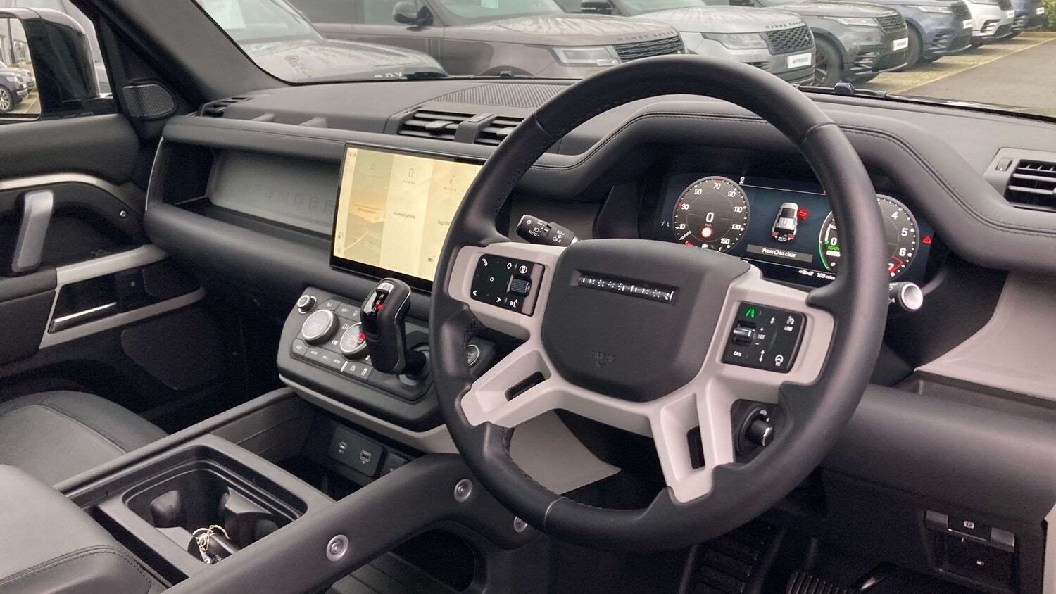 Used Land Rover Defender 2024 for sale - 77389873: Photo 32