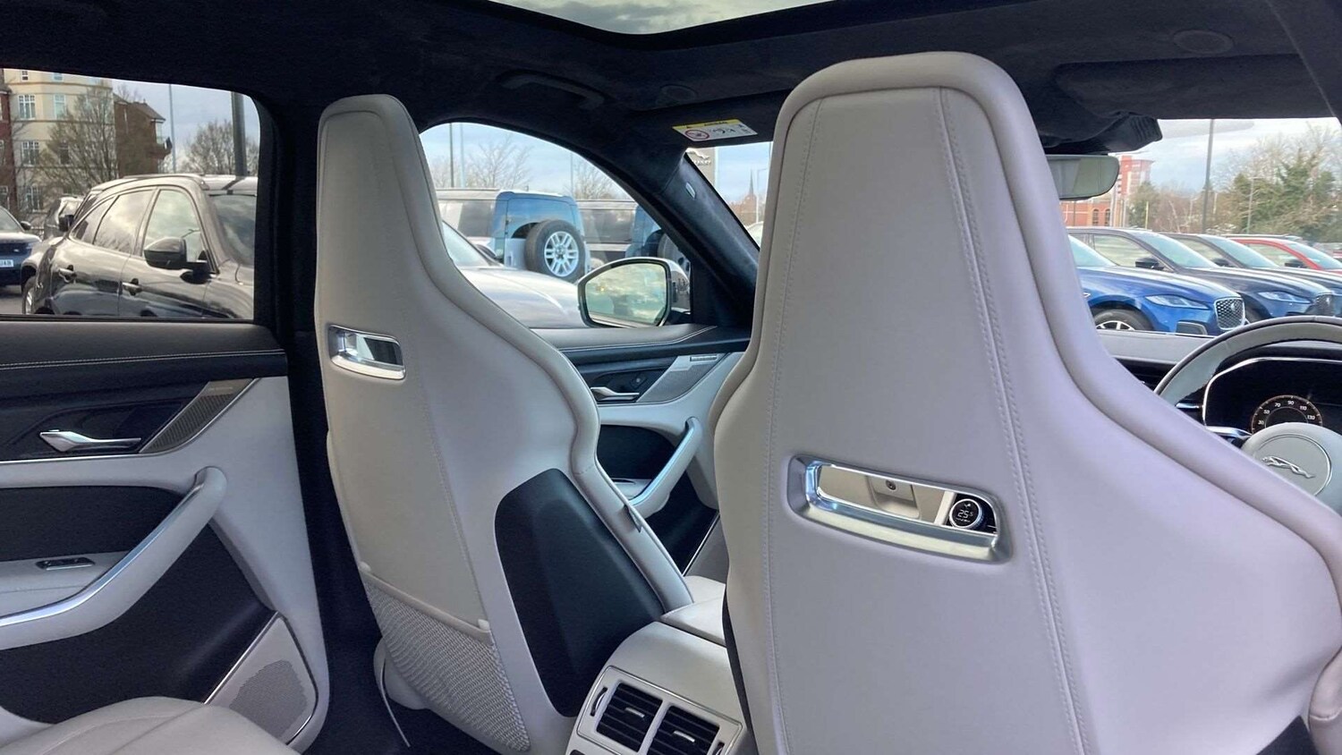 Used Jaguar F-Pace 2023 for sale - 77740832: Photo 25