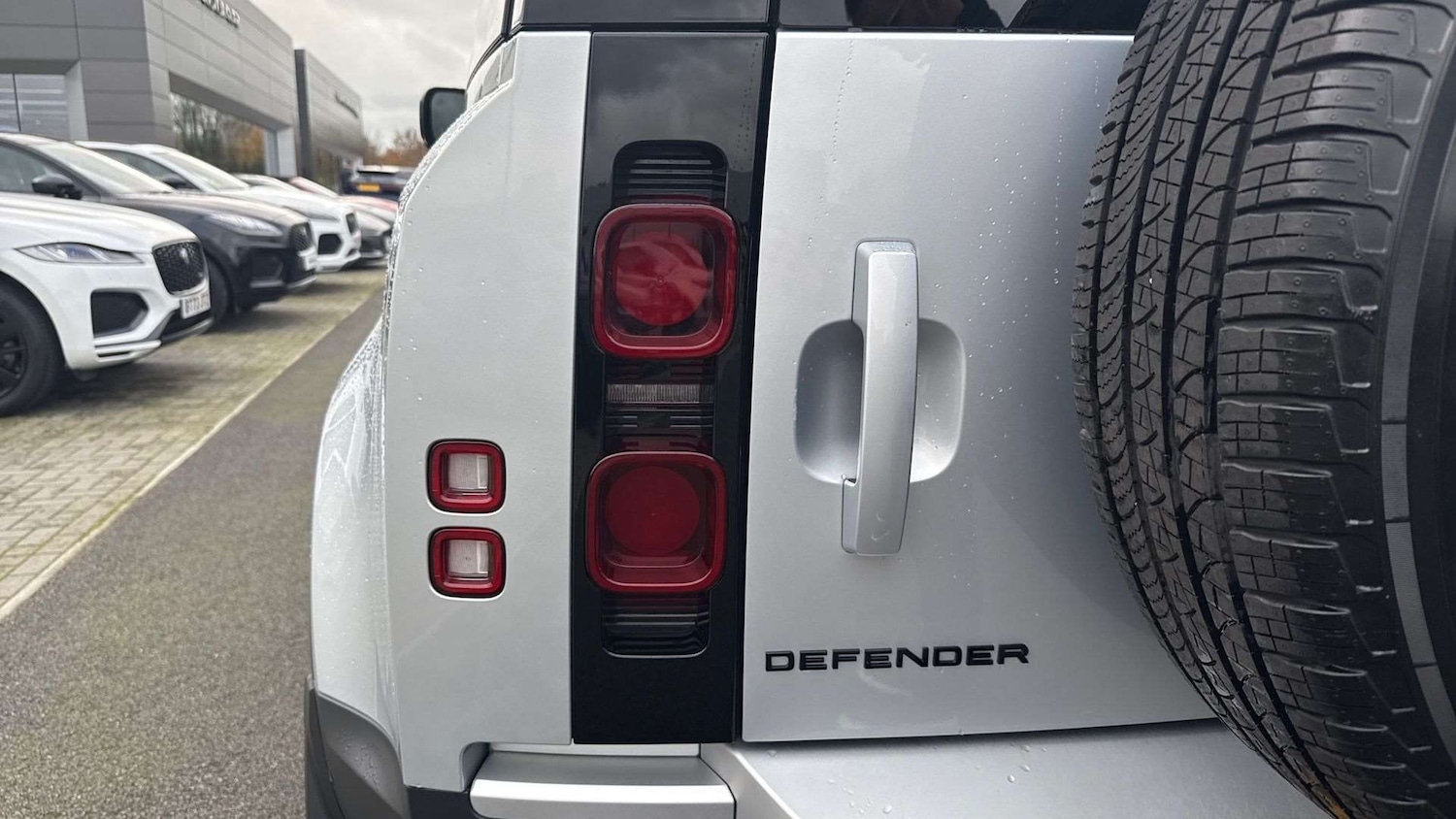 Used Land Rover Defender 110 2024 for sale - 76460096: Photo 26