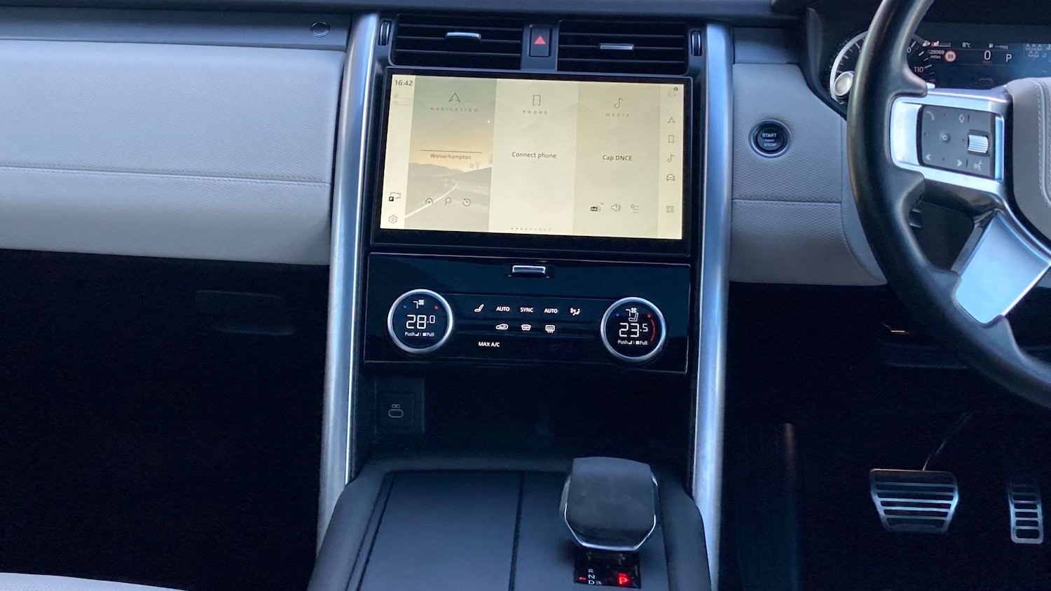 Used Land Rover Discovery 2023 for sale - 77842466: Photo 14