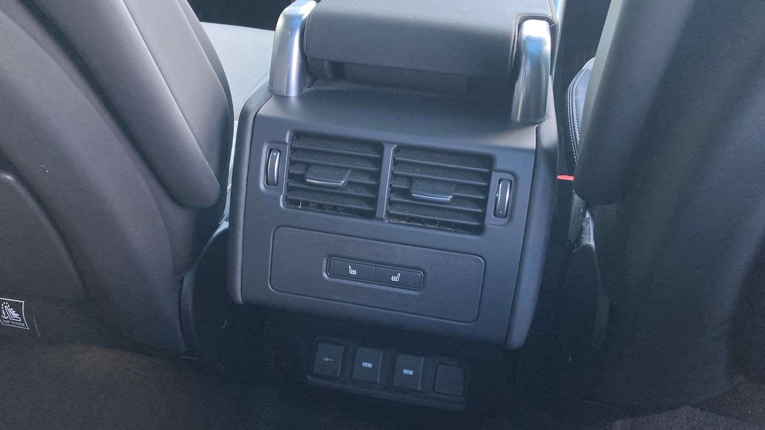 Used Land Rover Discovery 2023 for sale - 77842466: Photo 18